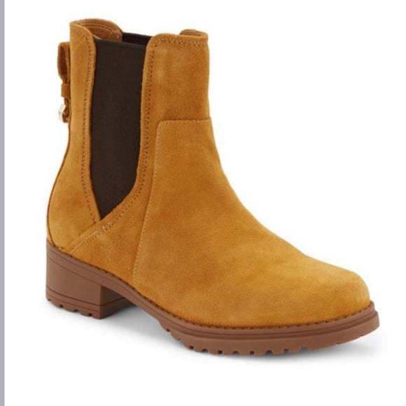 🆕 COLE HAAN Camea Suede Chelsea Boots - Picture 2 of 9